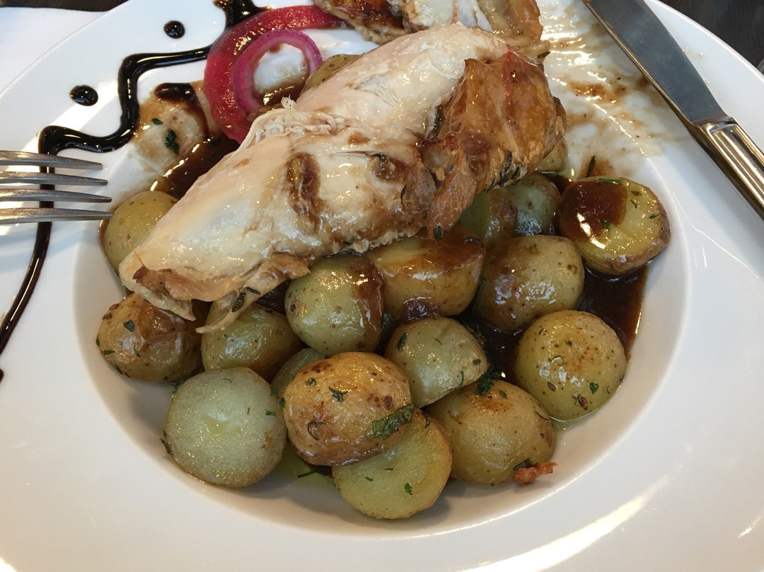 Dikkenek-里昂必去景点