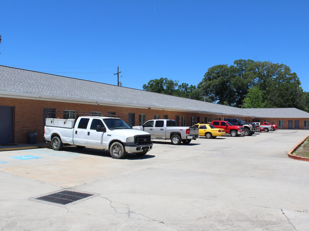 The Shades Motel主图