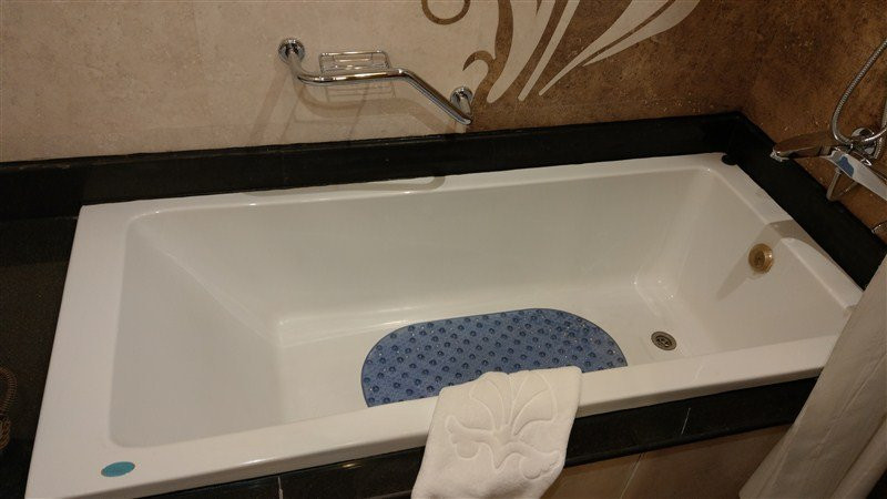 Darvishi Royal Hotel主图