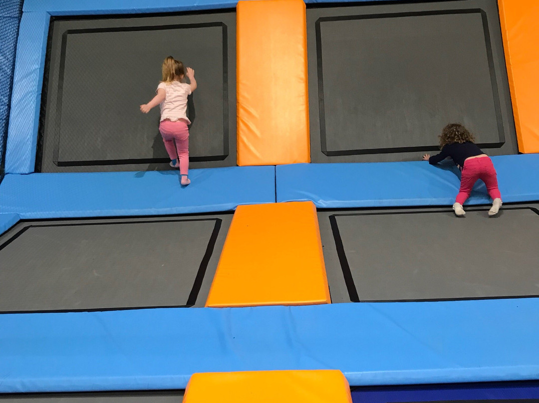 Go Bounce Extreme Trampoline Park景点图片
