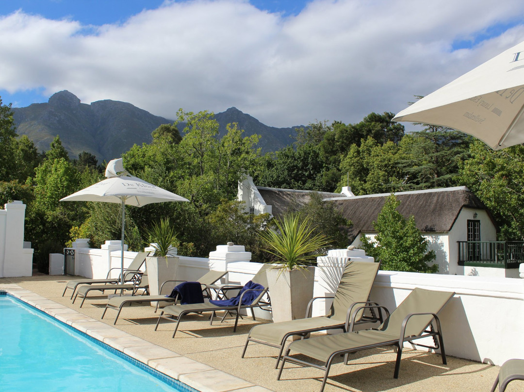 德卢夫豪华庄园酒店主图