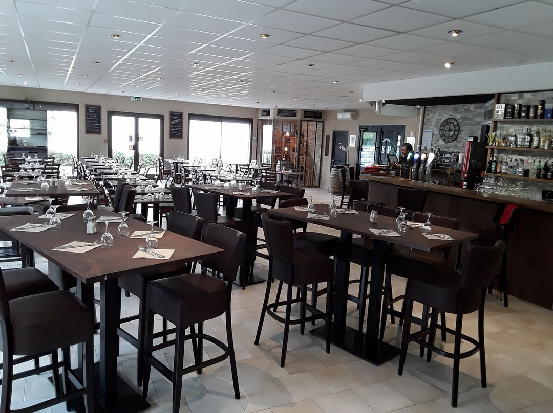 Saint-Just-Chaleyssin餐馆和美食-Brasserie O St Pierre