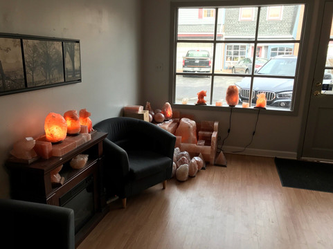 The Centerville Salt Room Halotherapy & Massage-Centerville必去景点