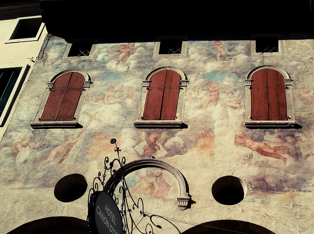 Palazzo del Monte di Pieta di Conegliano-科内利亚诺必去景点