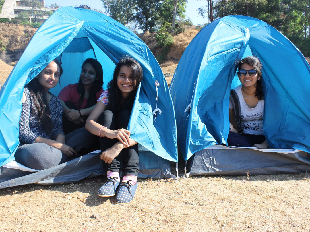 LakeSide Camping by 99Hikers