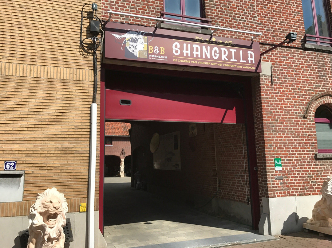赫泽勒香格里拉住宿加早餐旅馆
