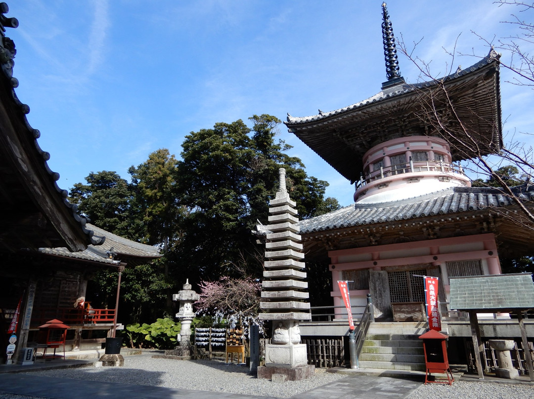 Hotsumisakiji Temple