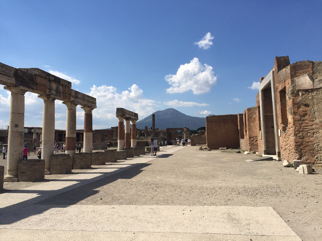 Raphael Tours & Events Salerno-萨勒诺必去景点