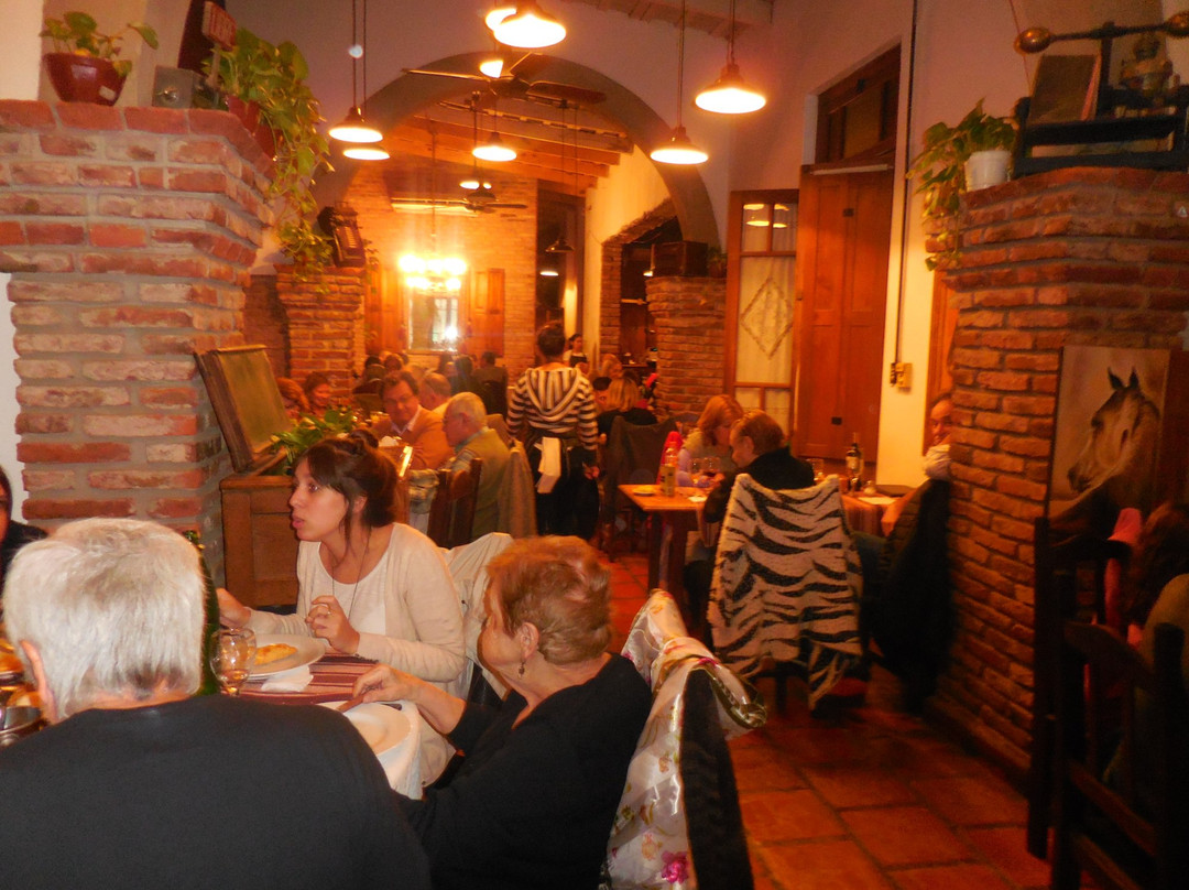 Open Door餐馆和美食-La Garza Lola Restaurant