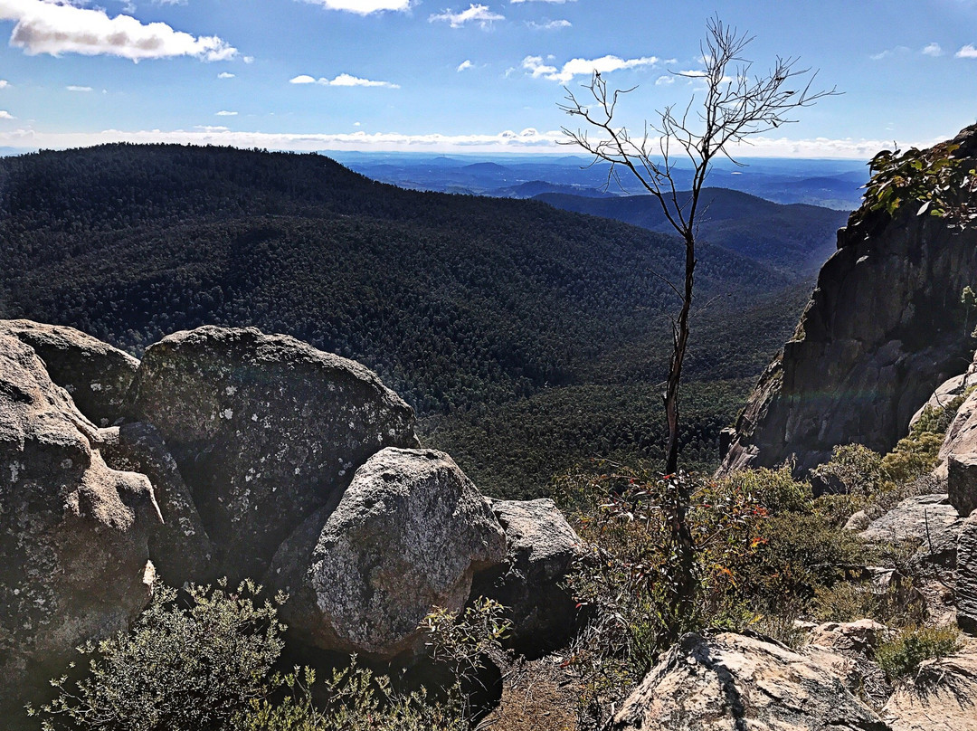 Booroomba Rocks Walk-堪培拉必去景点