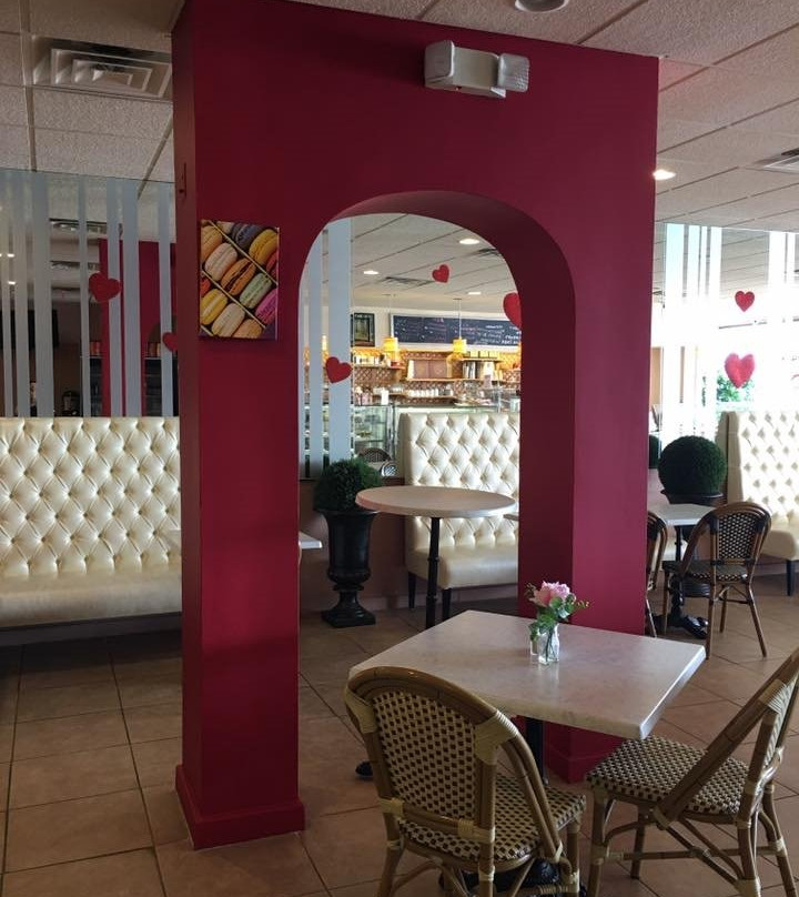 La Crepe French Bakery & Cafe