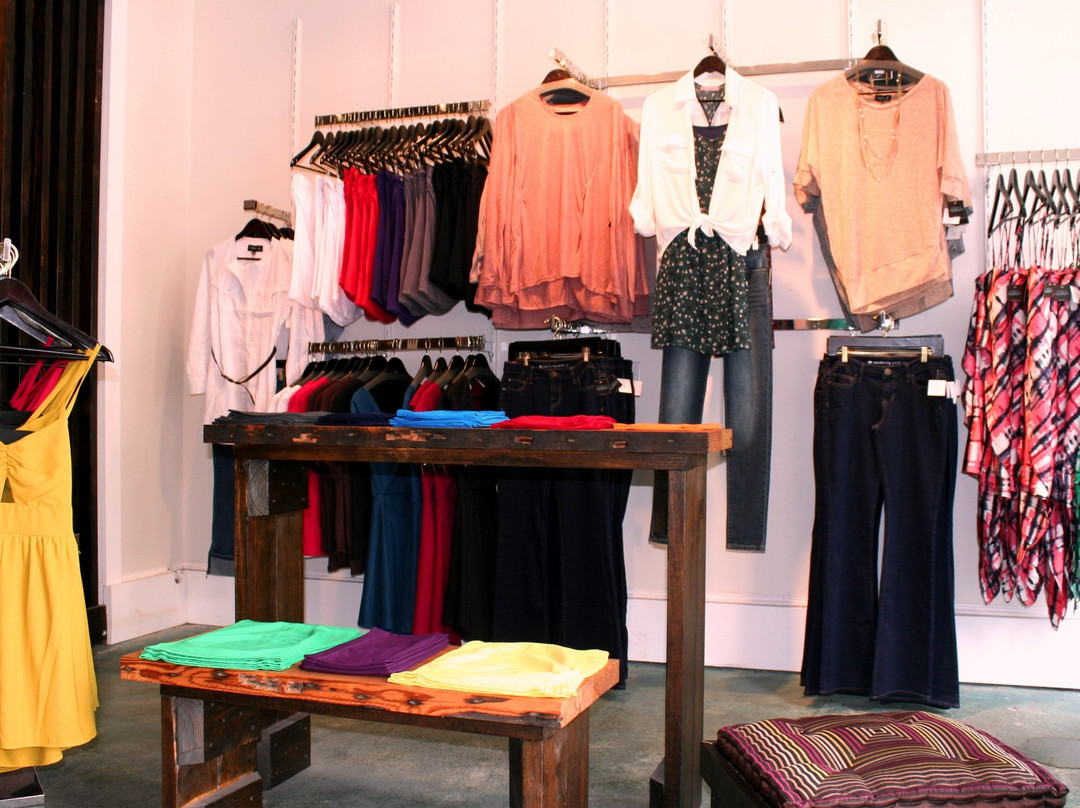 Ha.ba's Women's Boutique-盖维斯顿必去景点