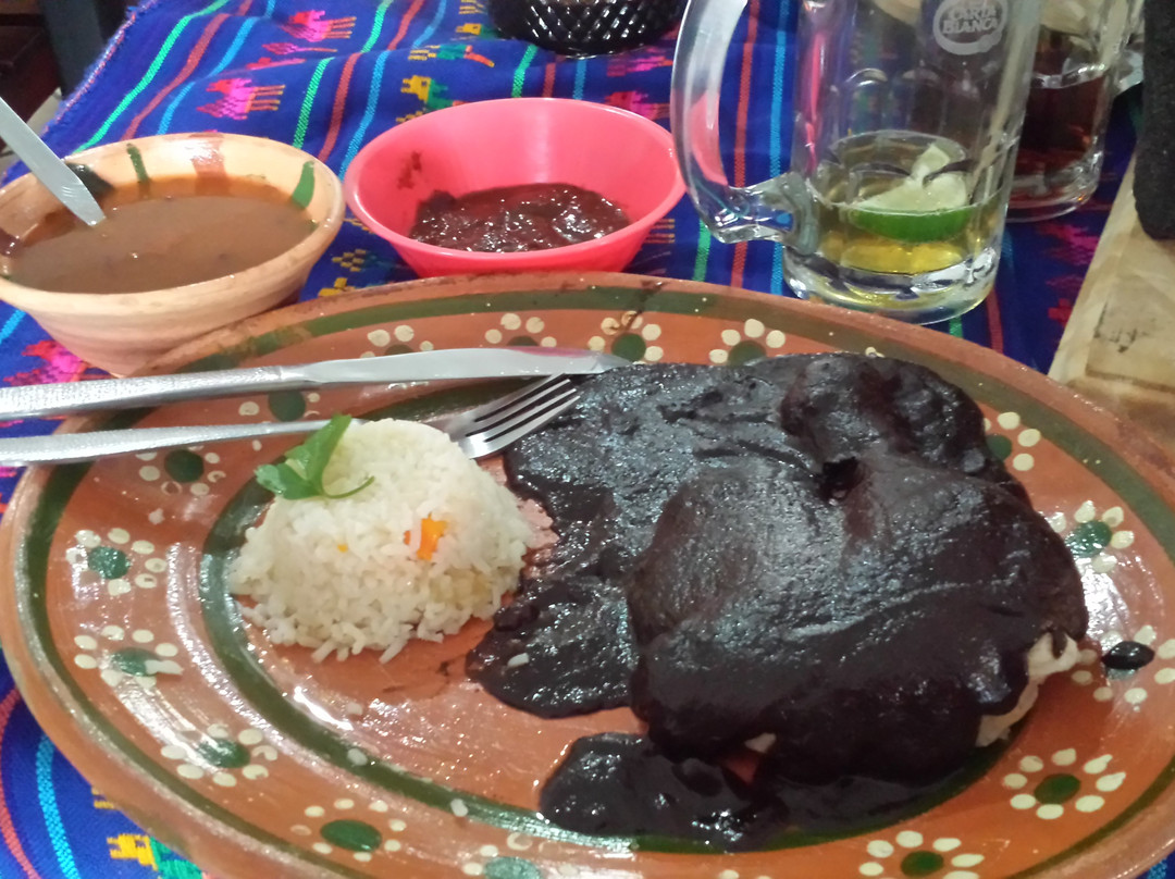 Kanasin餐馆和美食-Los Alebrijes