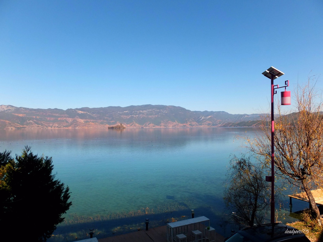 泸沽湖海境度假精品酒店主图