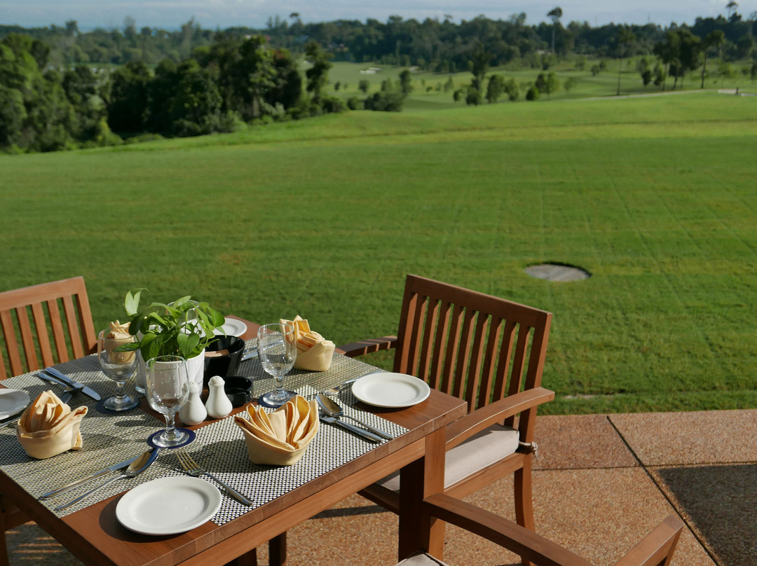 261 Bar & Restaurant