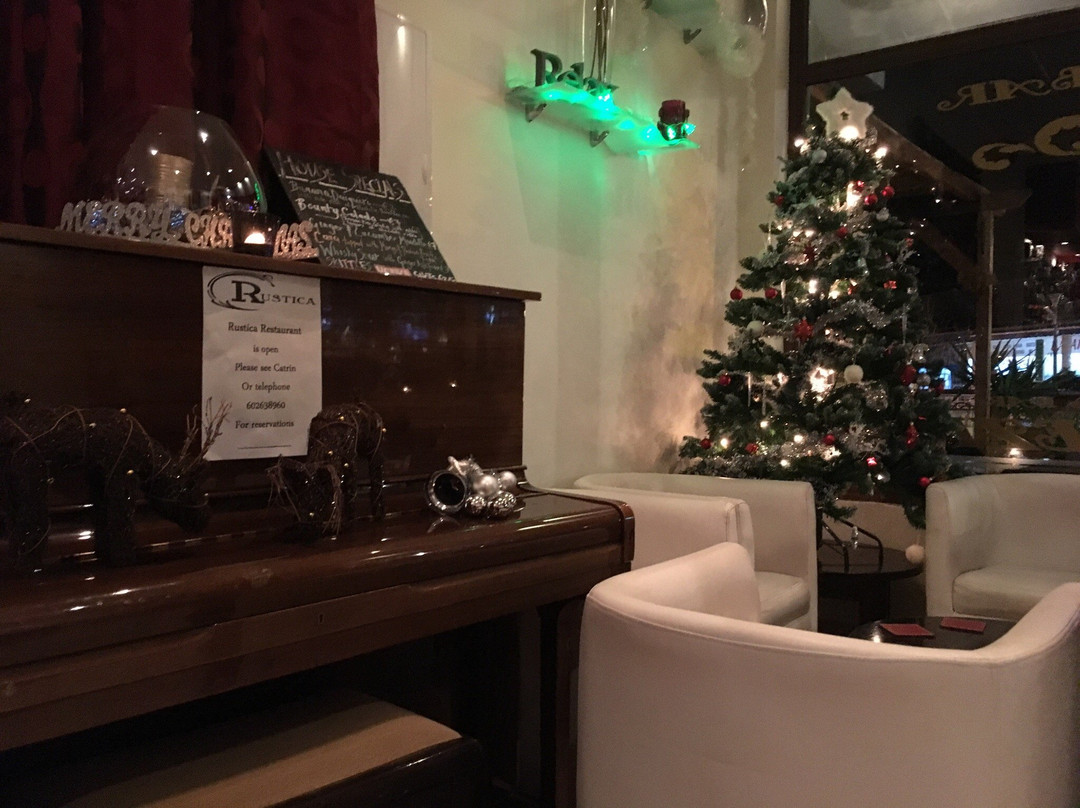 C Breeze Lounge Bar景点图片