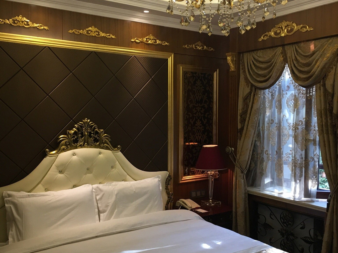 1896花园酒店（大连火车站中山广场店）主图