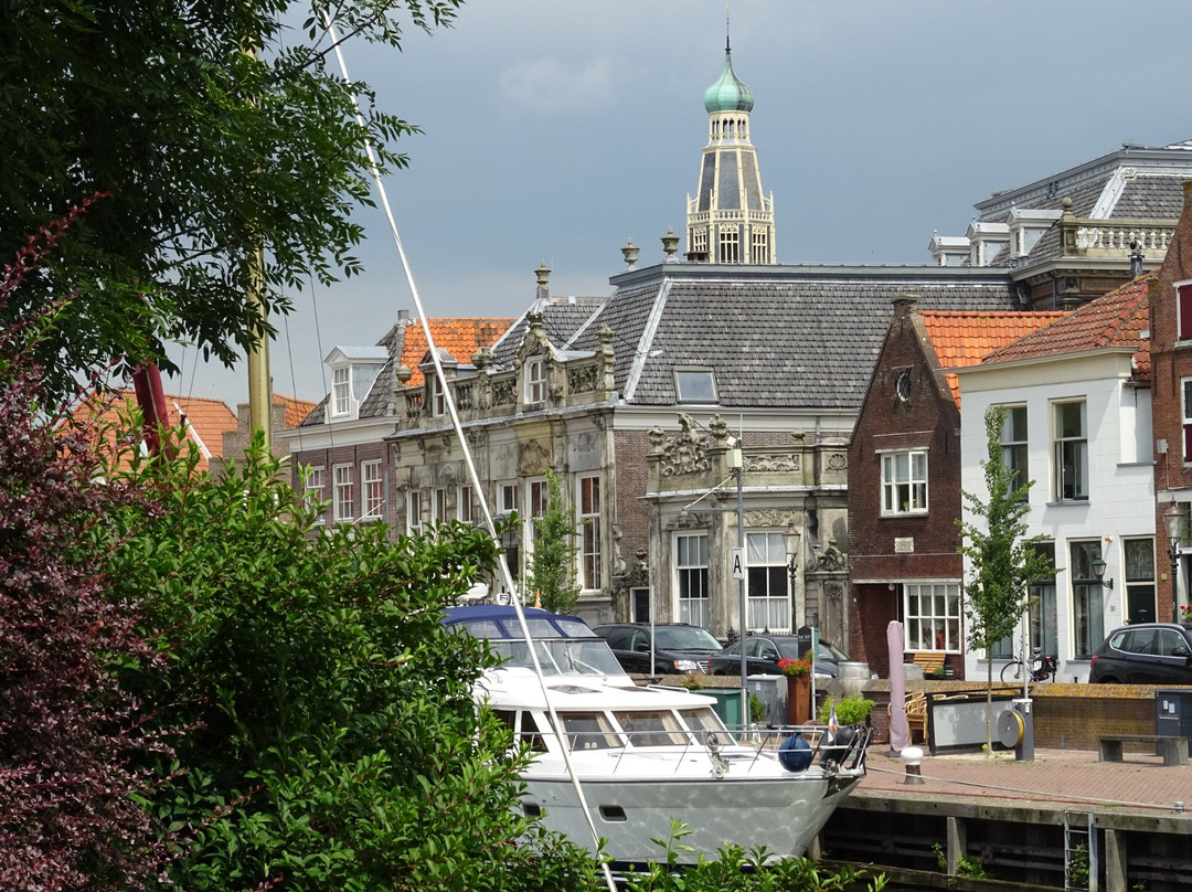 Rijksmonument Snouck van Loosenhuis uit 1742-恩克赫伊曾必去景点