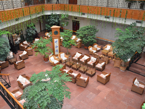 大理苍山饭店主图