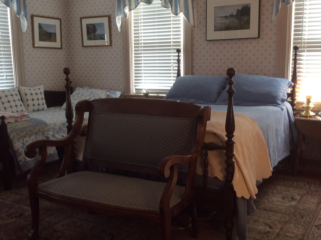 Clary Lake Bed and Breakfast主图