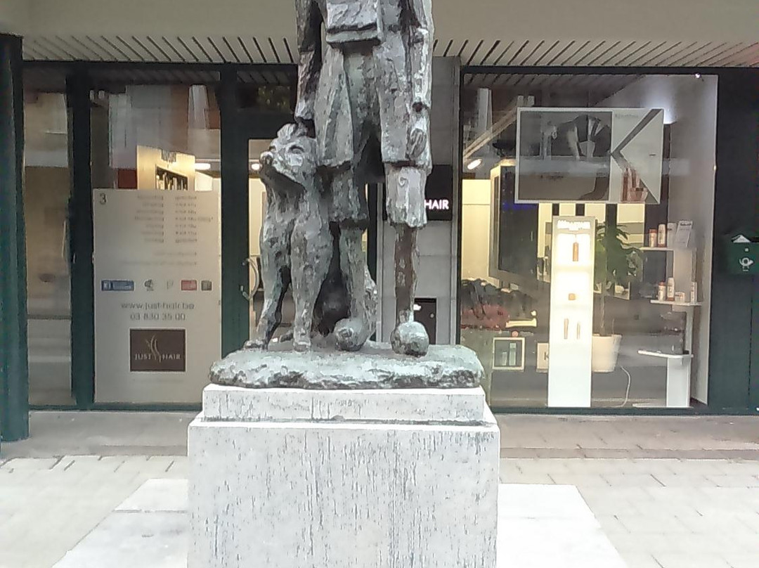 Beeldje van Nello en Patrasche