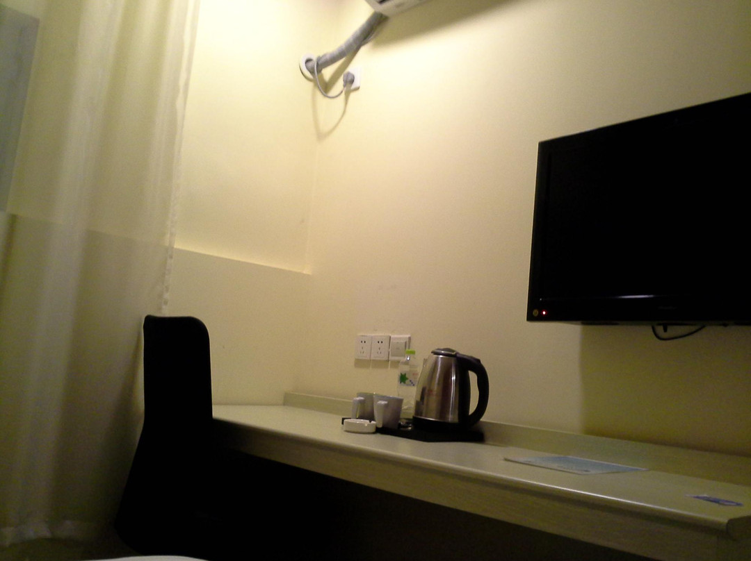 邦迪假日酒店主图