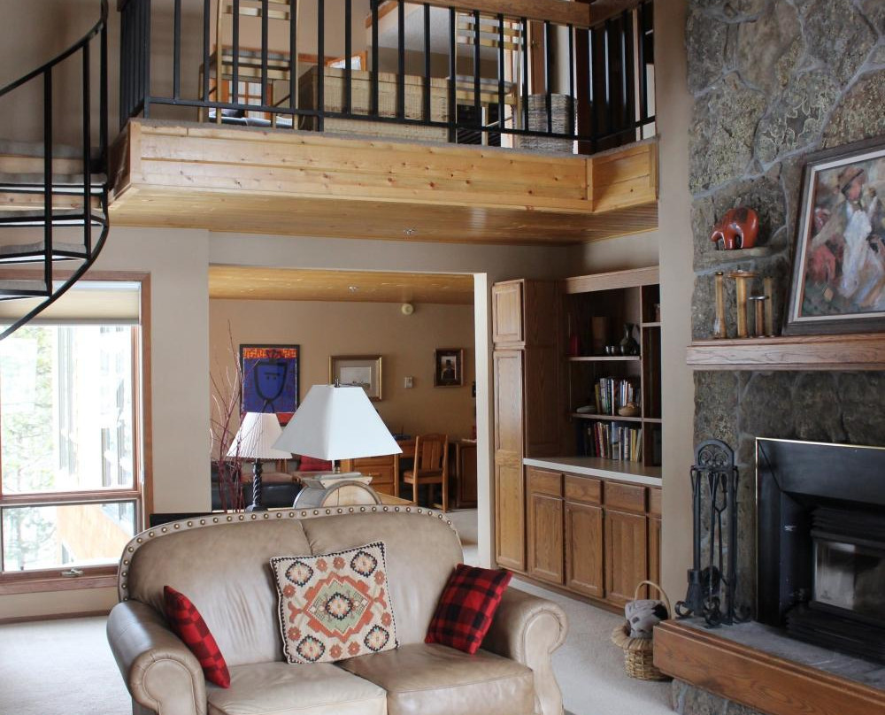 Skycrest Condomiums at Big Sky Resort
