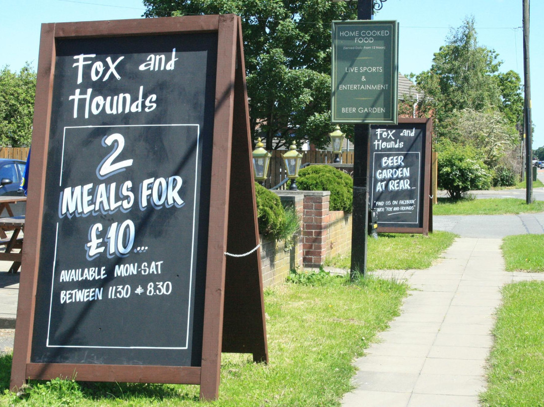 Fox and Hounds景点图片