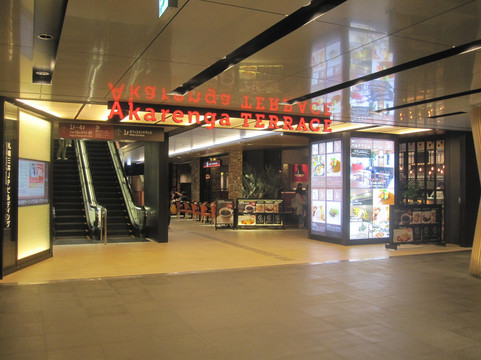 札幌红砖露台购物中心-札幌市必去景点