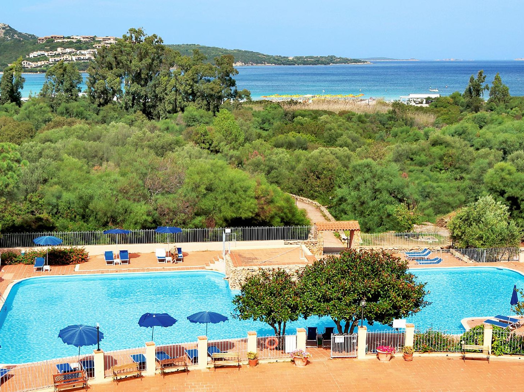Colonna Beach Hotel & Residence