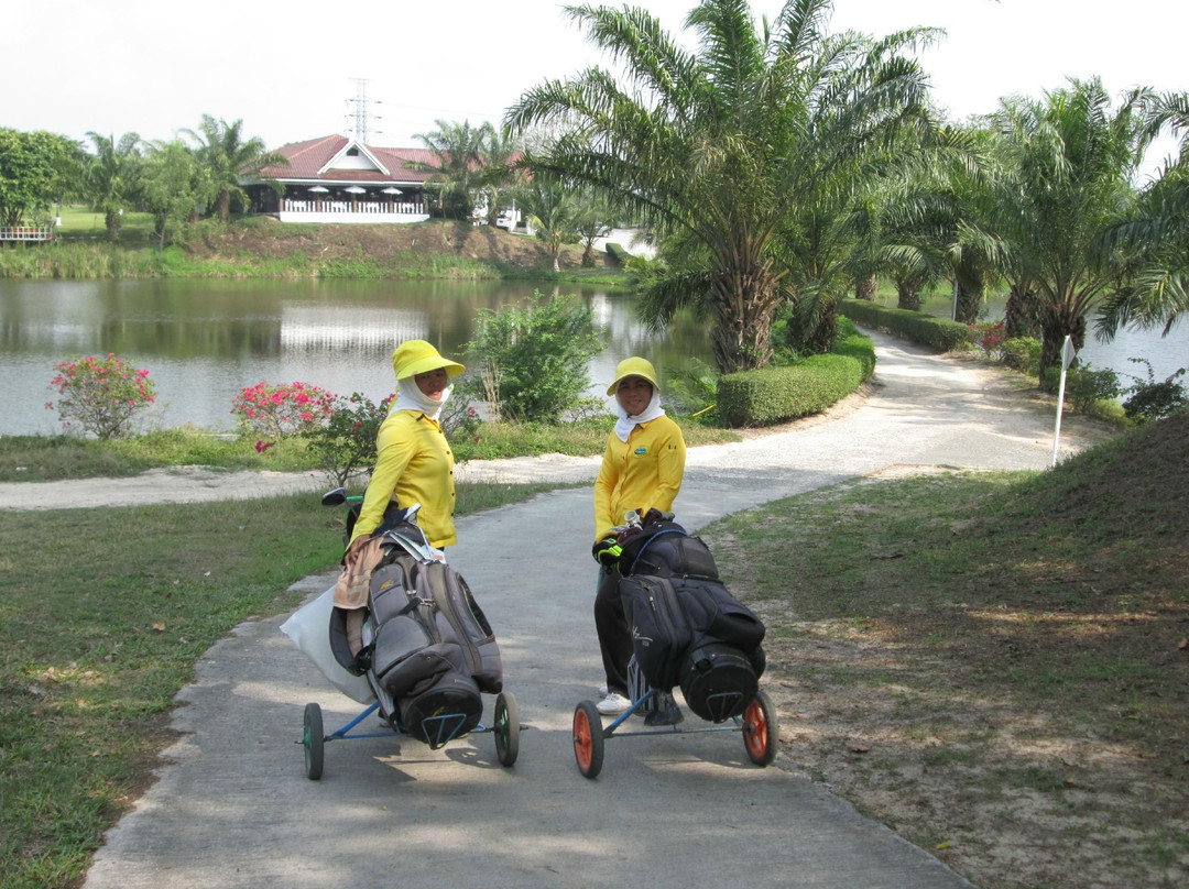 Emerald Golf Course-曼场必去景点