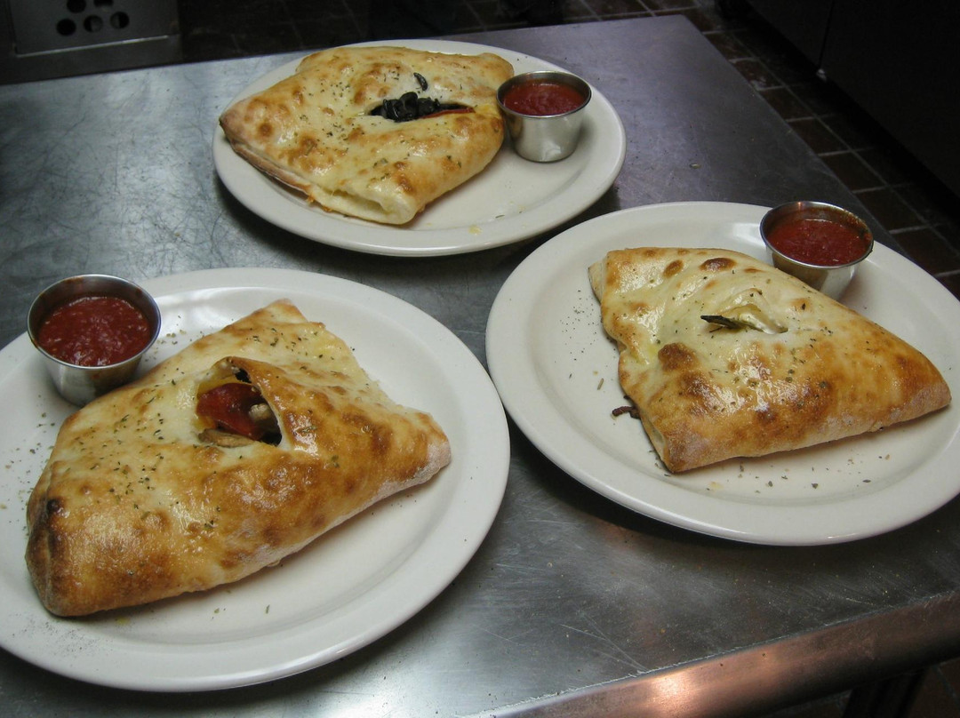 Lucy's New York Style Pizzeria