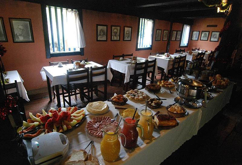 Santana dos Montes餐馆和美食-Restaurante Fonte Limpa