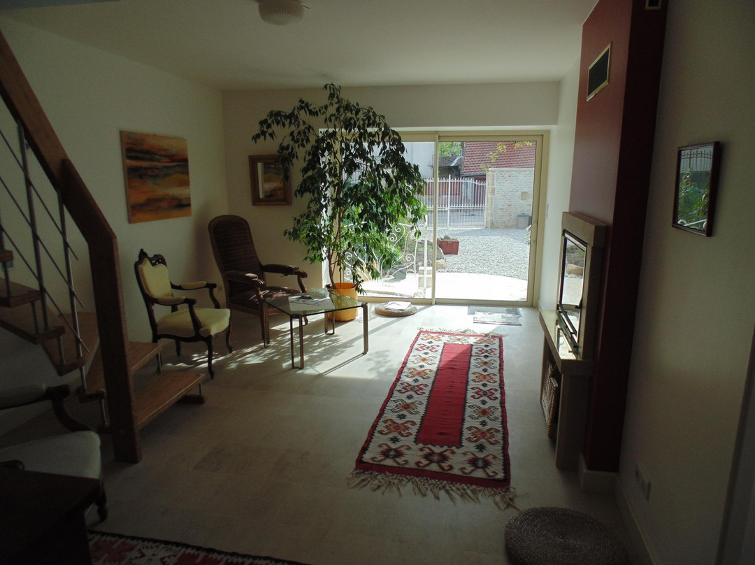 Riel-les-Eaux酒店住宿-La Promenade