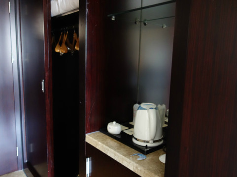 云南滇池大酒店主图