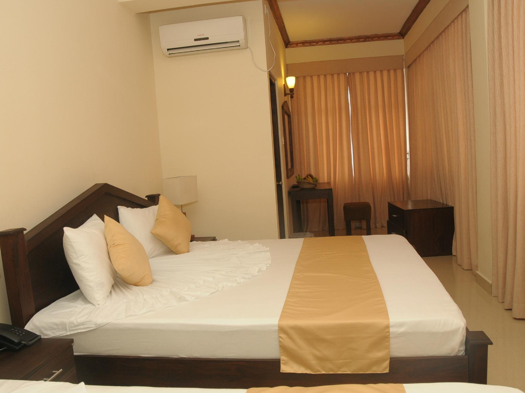 Sunhill Hotel Katunayake