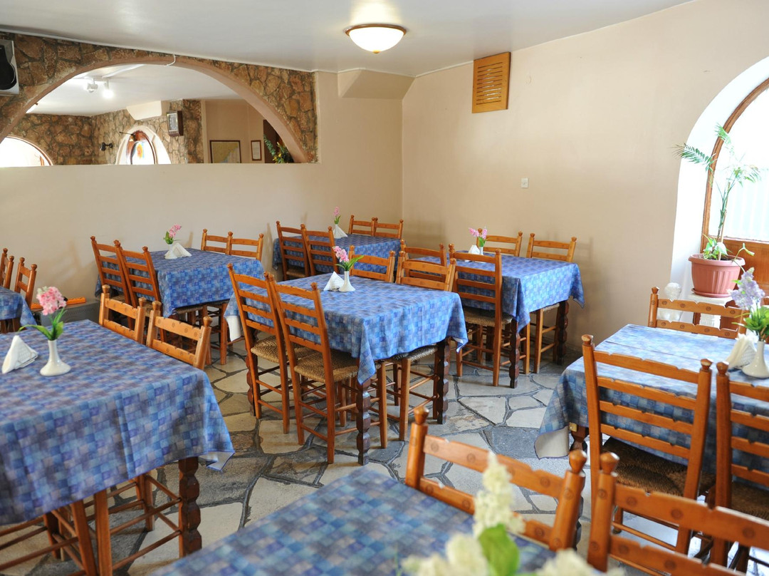 Kato Polemidia酒店住宿-Le Village Hotel