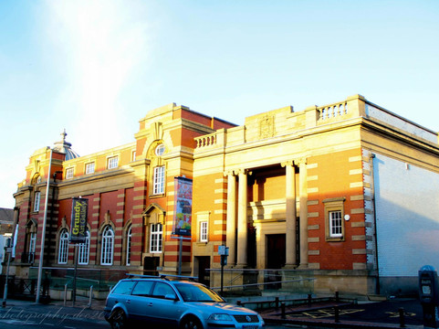 Grundy Art Gallery-黑潭必去景点