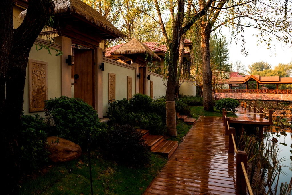 郑州果岭温泉度假酒店主图