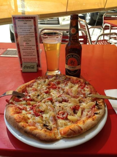 米尔杜拉餐馆和美食-Pizza Cafe at the Grand