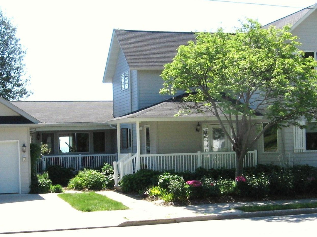 Jacksonport酒店住宿-The Harbor Inn