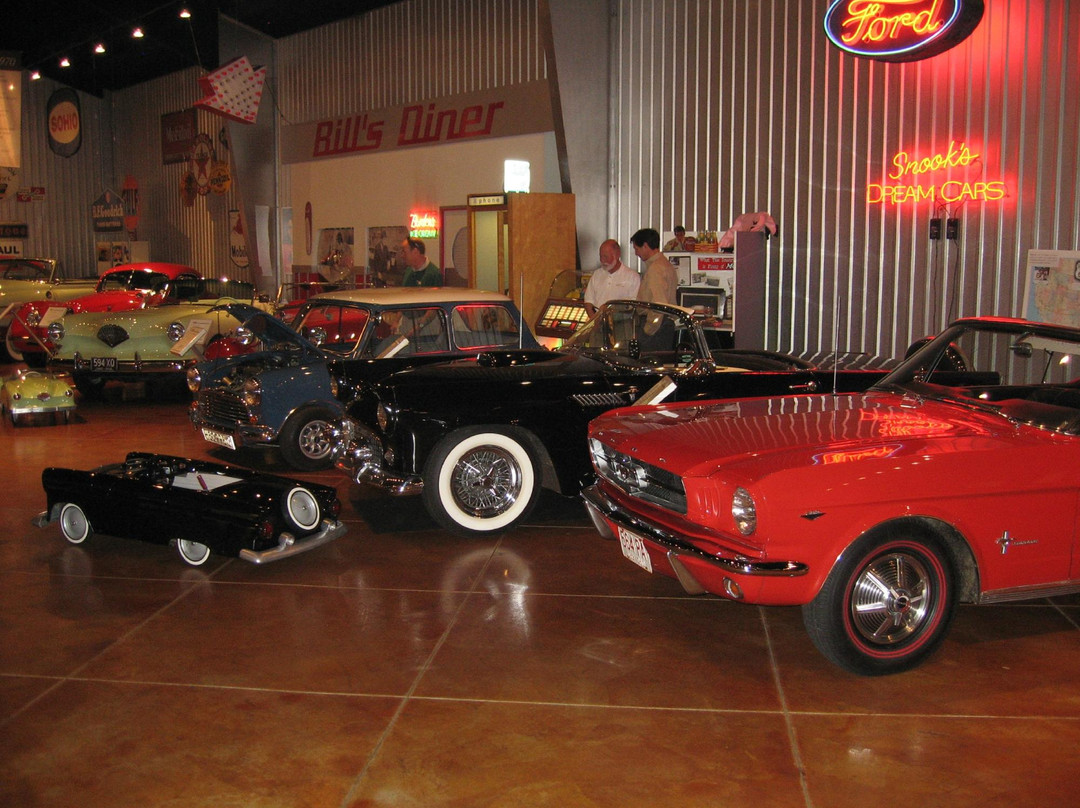 Snook's Dream Cars-鲍灵格林必去景点