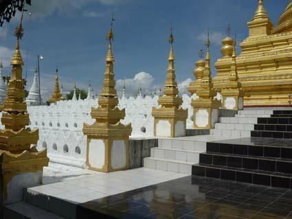 Sanda Muni Paya-曼德勒必去景点