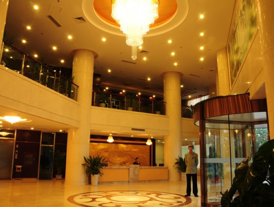 名人大酒店主图