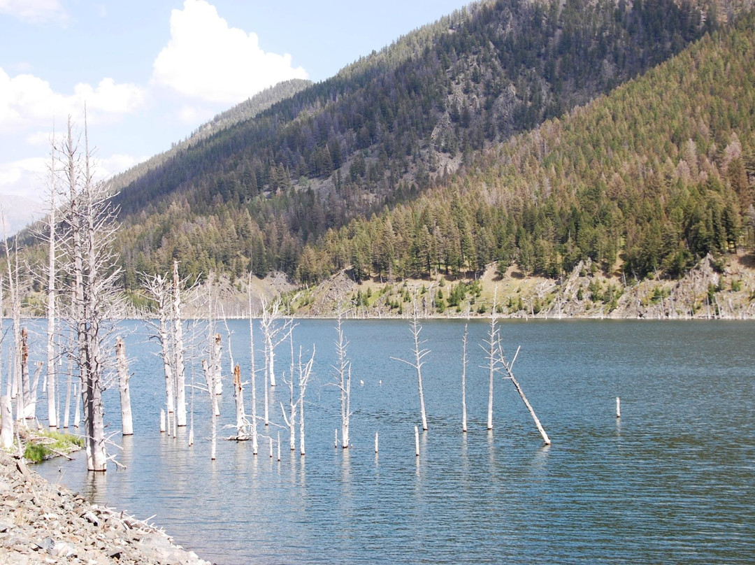Earthquake Lake-西黄石镇必去景点