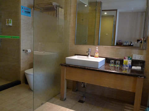 深圳南山中成美爵酒店主图