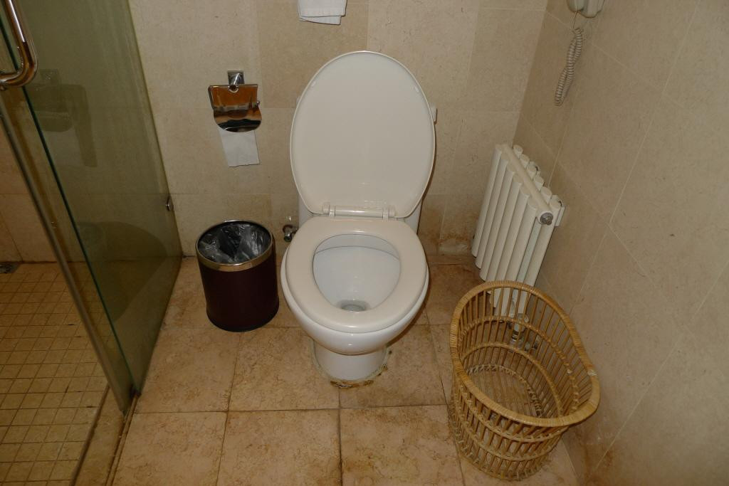 颐和宫大酒店（西安小寨吉祥村地铁站店）主图