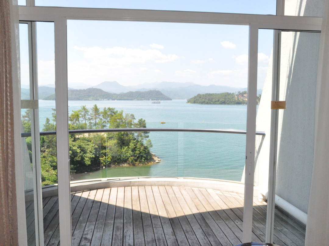 千岛湖天清岛度假酒店主图