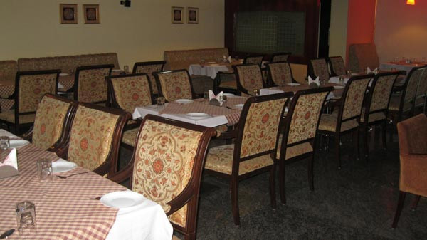 Collection O 186 Hotel Triple C Mission Rd主图