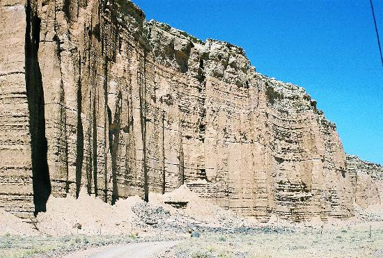 Cathedral Valley Loop-圆顶礁国家公园必去景点